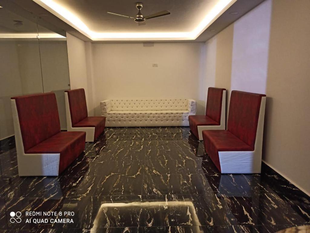 Gods County. Resort & Banquets Tarapith Εξωτερικό φωτογραφία