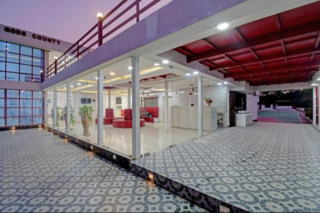 Gods County. Resort & Banquets Tarapith Εξωτερικό φωτογραφία